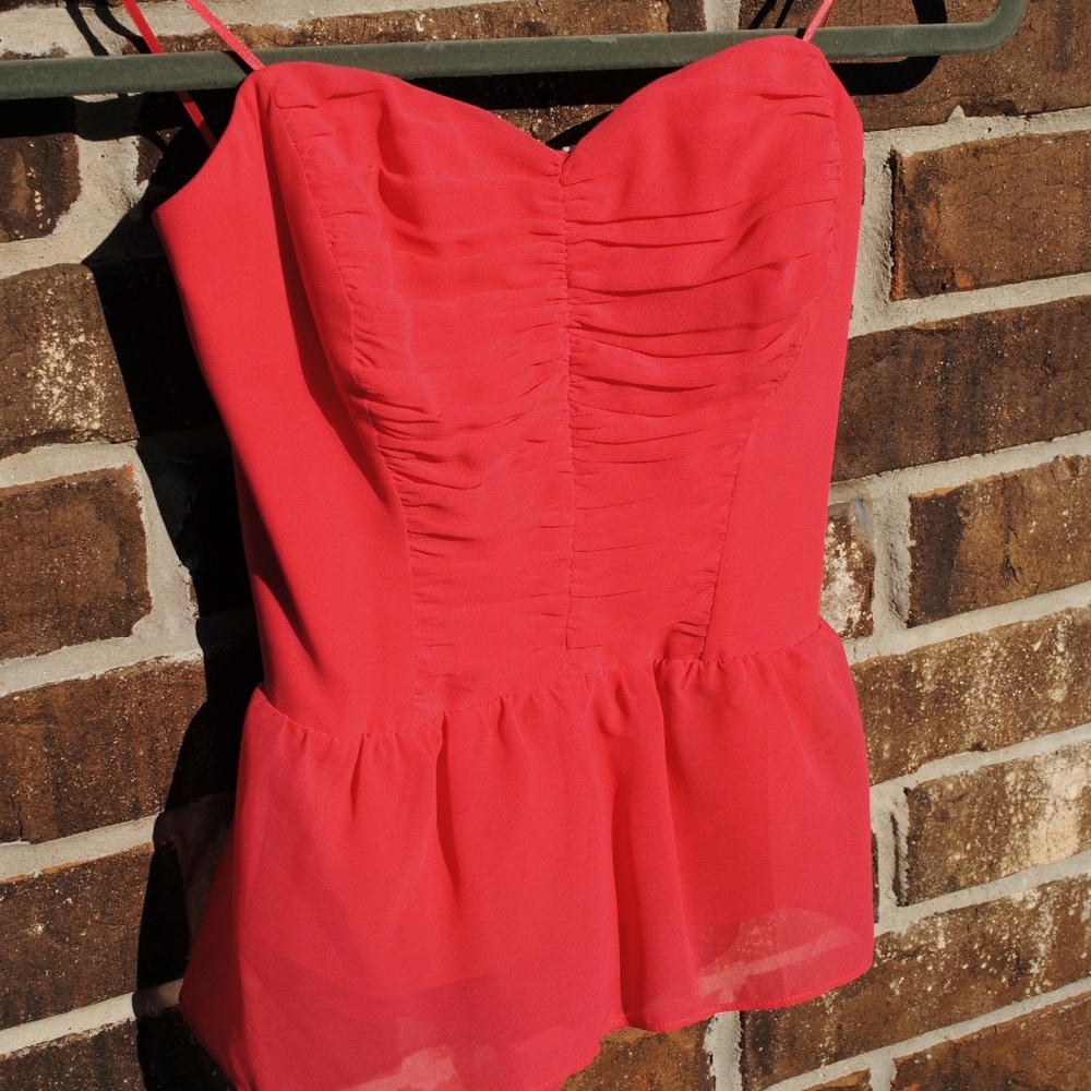 NWT Guess Strapless Blouse